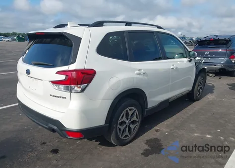 2020 Subaru Forester Premium из США, поврежденный, VIN JF2SKAGC1LH457853